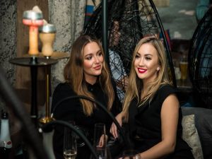 lounge & bar SMOKING