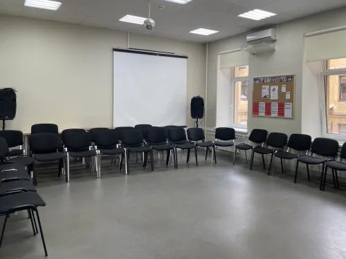 Большой зал в СПБ
