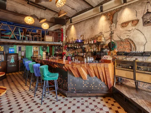 Dictatura Æstetica Bar