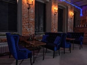 Conductor Lounge Bar 
