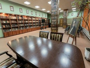 Зал на Переяславской